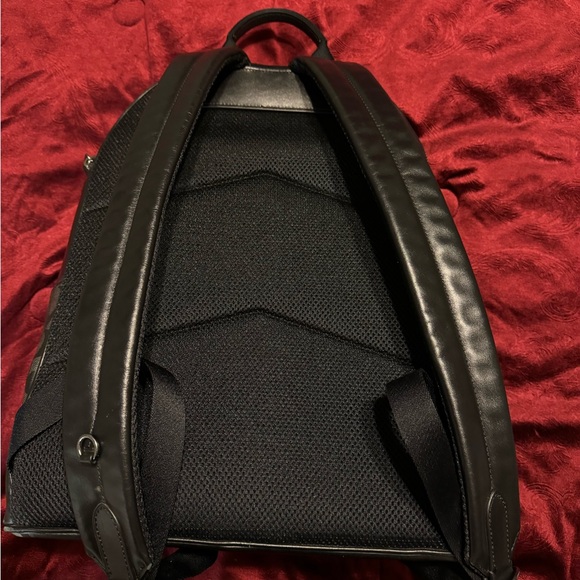 Coach Charter Backpack In Signature Canvas - Picture 4 of 8